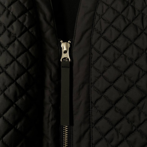 SOLD! Lululemon Long Sleeve Black Quilted Jacket - Picture 6 of 8